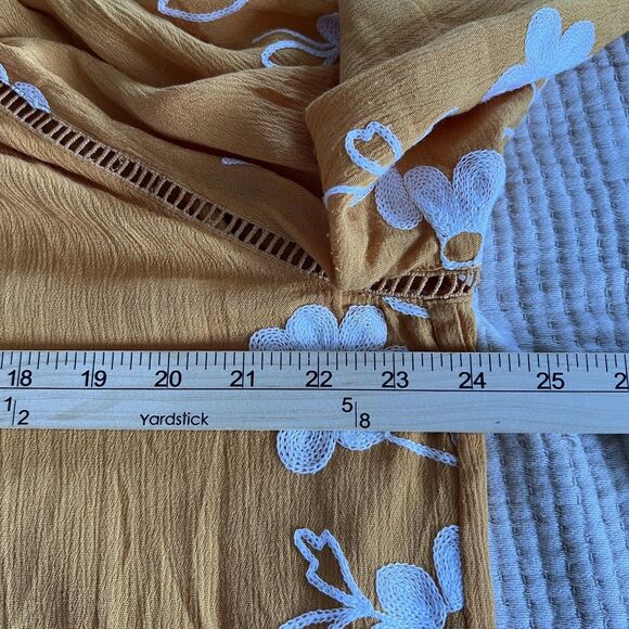 Liv Los Angeles Blouse Women XL Yellow Floral Embroidered Boho Peasant Top Shirt - Picture 9 of 10